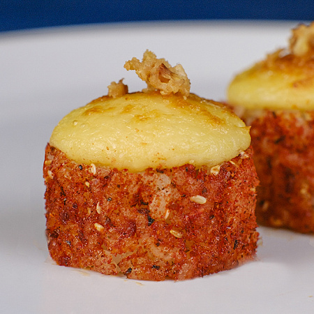 Запечені роли суші від суші бару Рис і Риба